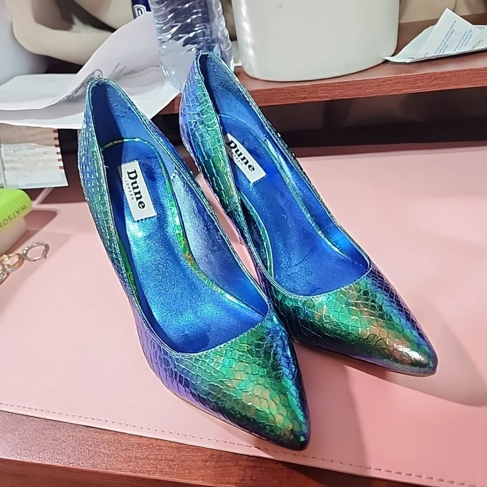 Dune London Iridescent Green Blue Snake Print Heels – Size 38 (US 7.5)